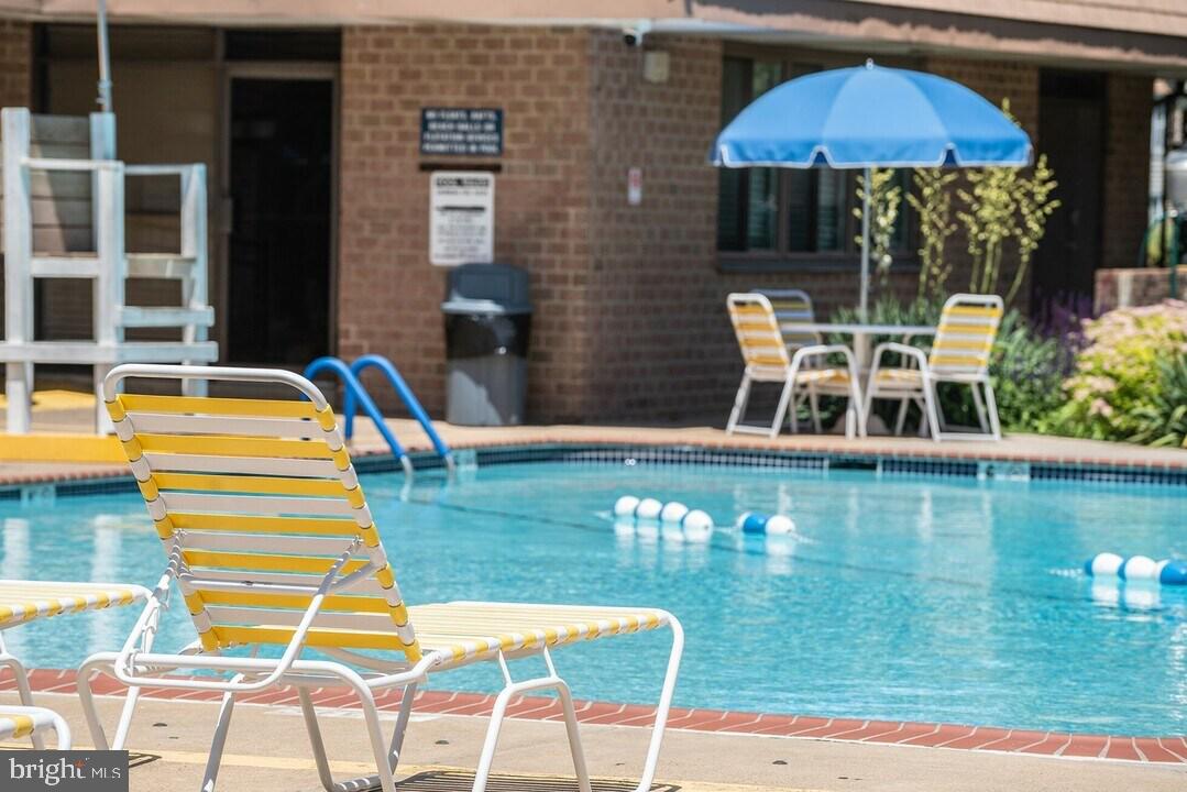 44303-00 Delaire Landing Road, Unit 303 Philadelphia, PA 19114 - Photo 38 of 47