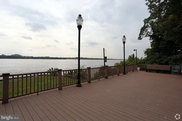 $1,480 | 44303-00 Delaire Landing Road, Unit 303, Philadelphia, PA 19114