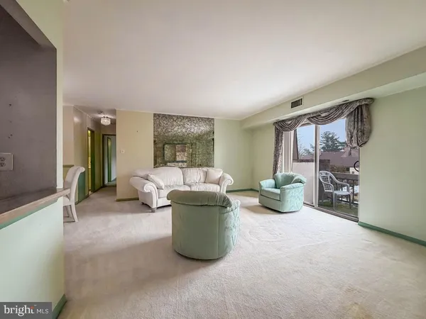 $1,480 | 44303-00 Delaire Landing Road, Unit 303, Philadelphia, PA 19114