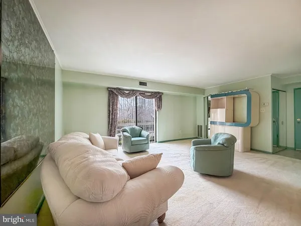 $1,480 | 44303-00 Delaire Landing Road, Unit 303, Philadelphia, PA 19114