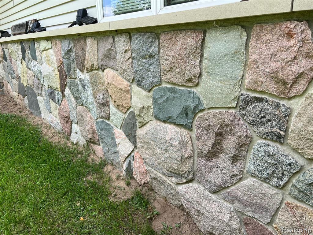 4460 Scholtz Road North Branch, MI 48461 - Photo 2 of 39 Gallery Image 2
