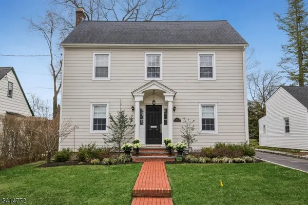 $1,249,000 | 35 Knollwood Avenue, Madison, NJ 07940