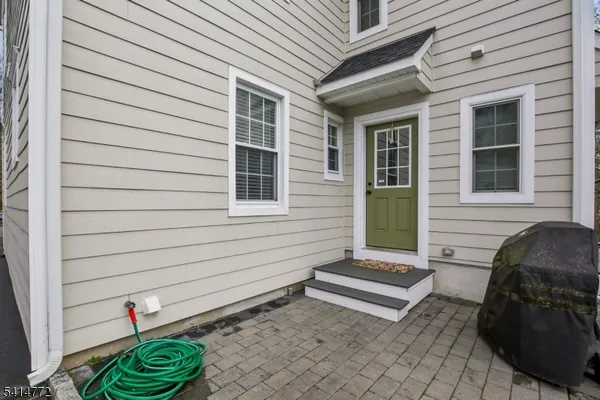 $1,249,000 | 35 Knollwood Avenue, Madison, NJ 07940