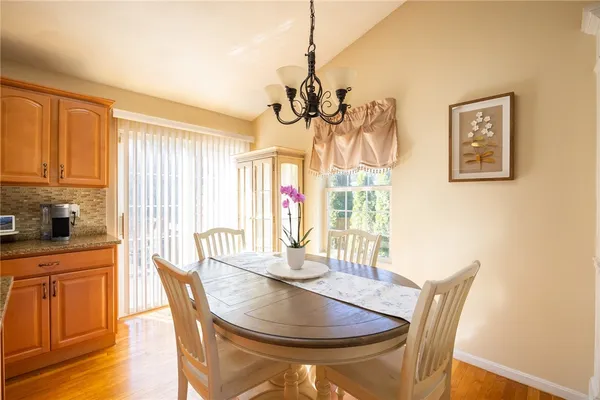 $589,900 | 367 Commonwealth Avenue, Warwick, RI 02886