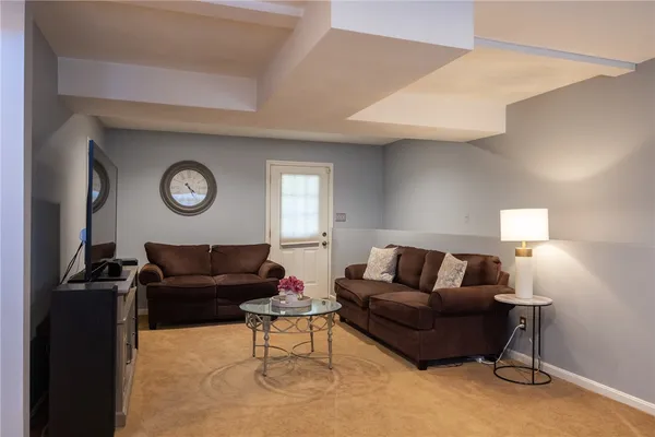 $589,900 | 367 Commonwealth Avenue, Warwick, RI 02886