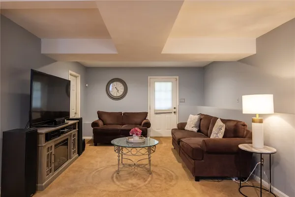 $589,900 | 367 Commonwealth Avenue, Warwick, RI 02886