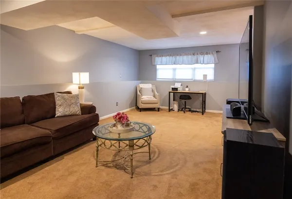 $589,900 | 367 Commonwealth Avenue, Warwick, RI 02886