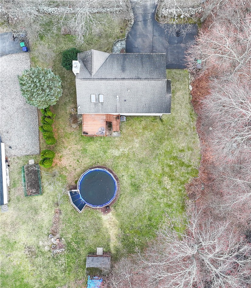 367 Commonwealth Avenue Warwick, RI 02886 - Photo 5 of 38