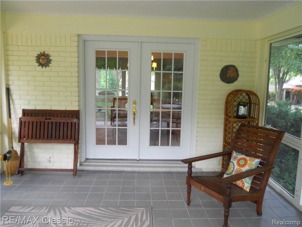 937 Rock Spring Road Bloomfield Hills, MI 48304 - Photo 13 of 41