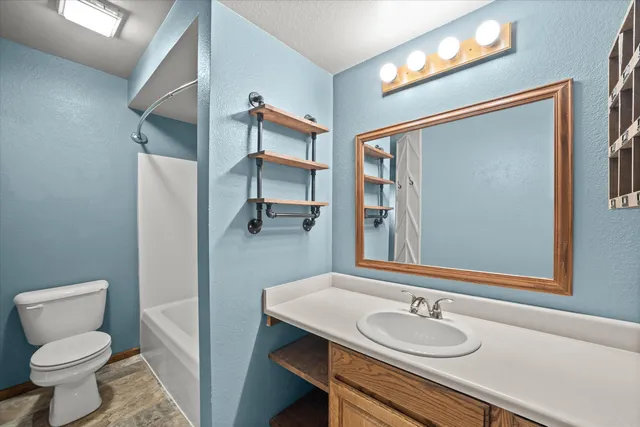 $325,000 | 6813 Diane Drive, Newburg, WI 53090