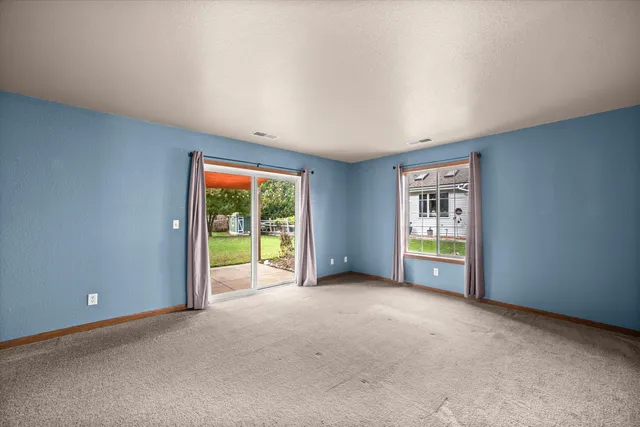 $325,000 | 6813 Diane Drive, Newburg, WI 53090