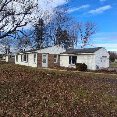 $189,900 | 3116 East Apple Avenue, Muskegon, MI 49442