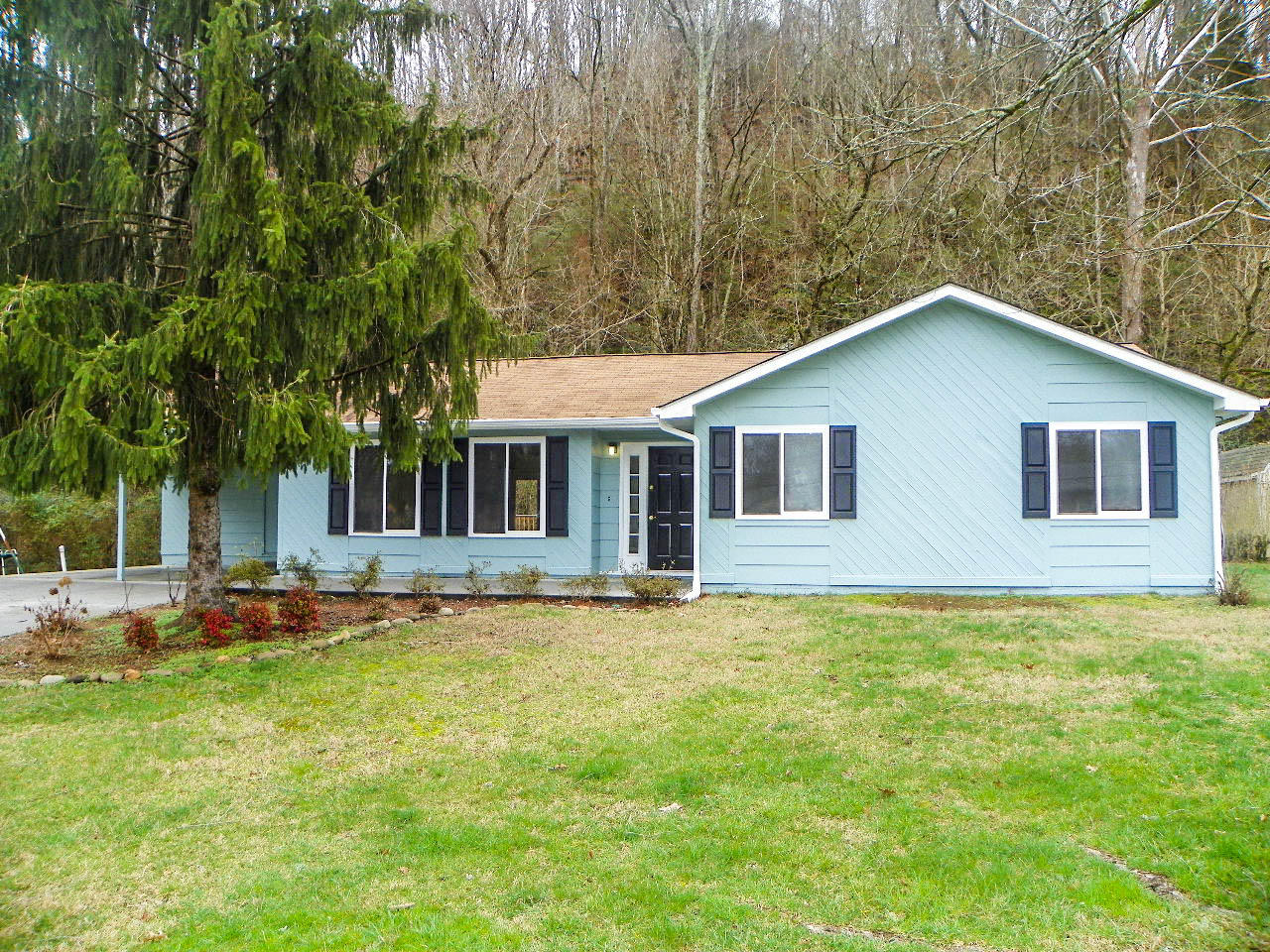 1913 Center Road Pigeon Forge, TN 37863 - Photo 1 of 27 102_7958