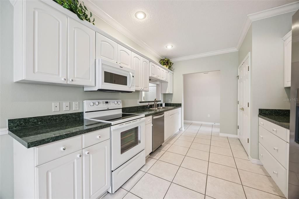 4365 Player Circle Orlando, FL 32808 - Photo 6 of 30