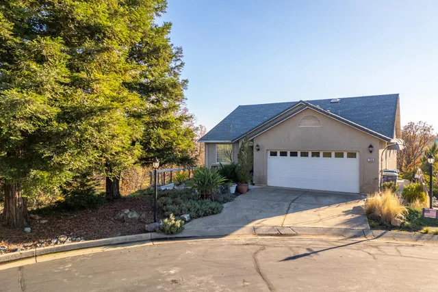 $403,000 | 790 Volcano View Trail, Redding, CA 96003