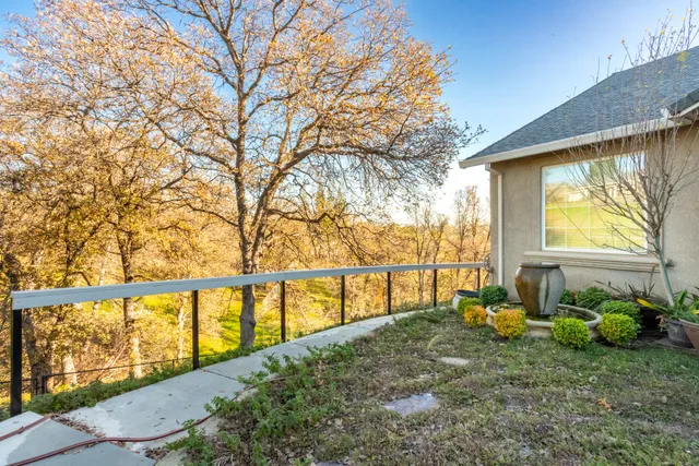 $408,000 | 790 Volcano View Trail, Redding, CA 96003