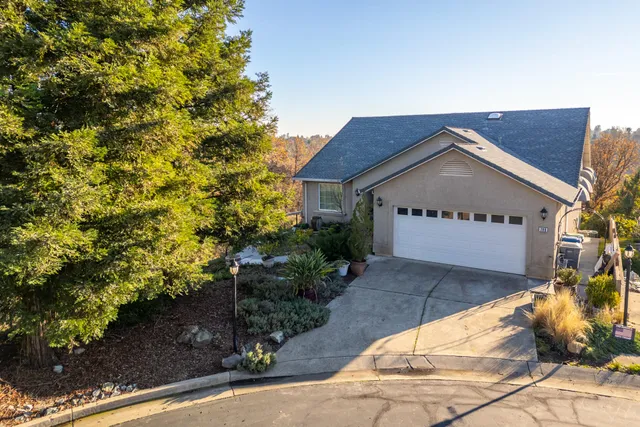 $403,000 | 790 Volcano View Trail, Redding, CA 96003