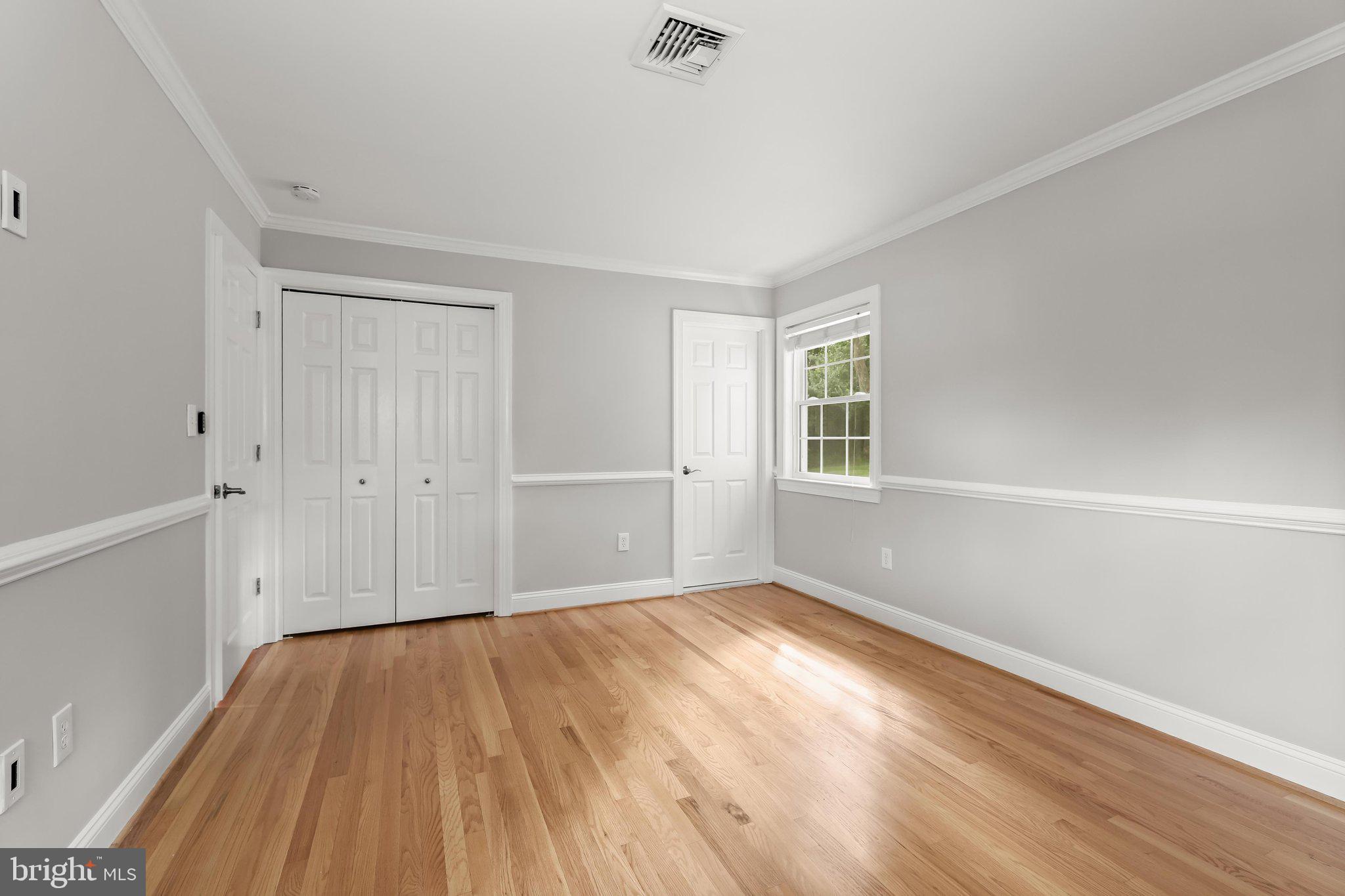 8533 High Ridge Road Ellicott City, MD 21043 - Photo 20 of 47 Primary Bedroom - En-Suite Full Bath