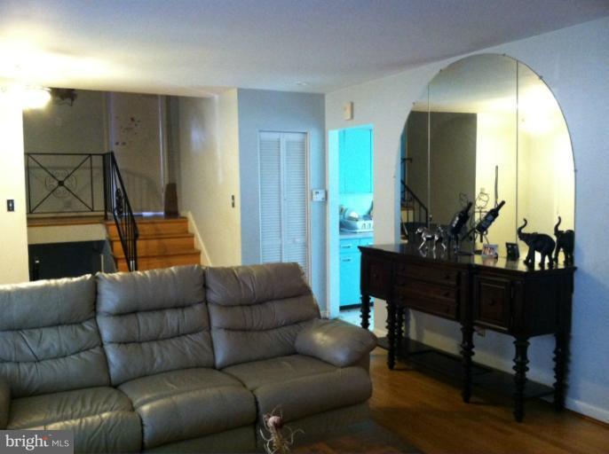 1111 Kathryn Road Silver Spring, MD 20904 - Photo 13 of 29 Living Room