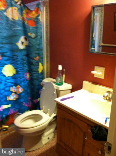 1111 Kathryn Road Silver Spring, MD 20904 - Photo 16 of 29 Bath (Master)