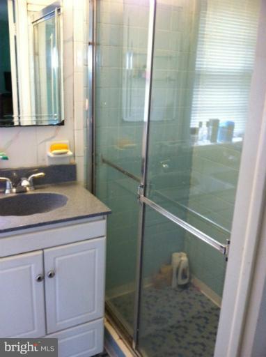 1111 Kathryn Road Silver Spring, MD 20904 - Photo 17 of 29 Bath