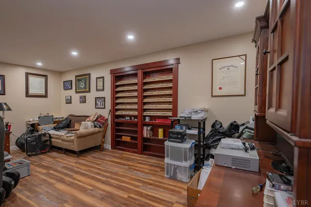 a view of houses with outdoor space and lakeside