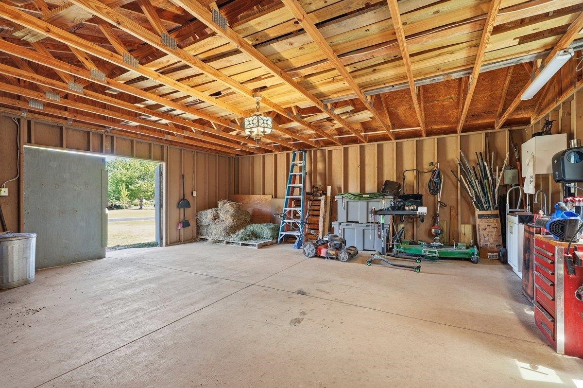 2190 Landrum Mill Road Campobello, SC 29322 - Photo 42 of 48