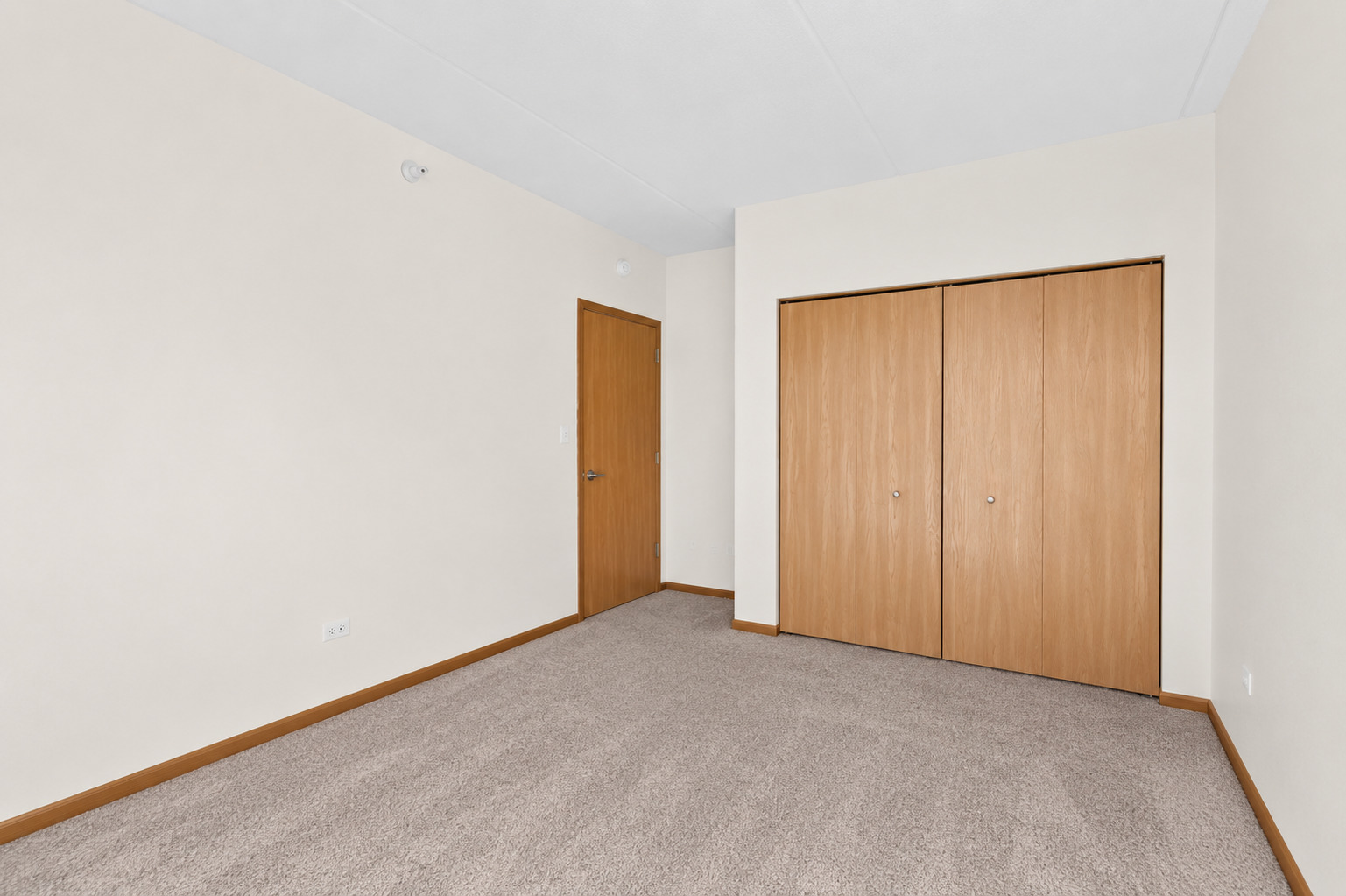 515 Main Street, Unit 401 Evanston, IL 60202 - Photo 15 of 20