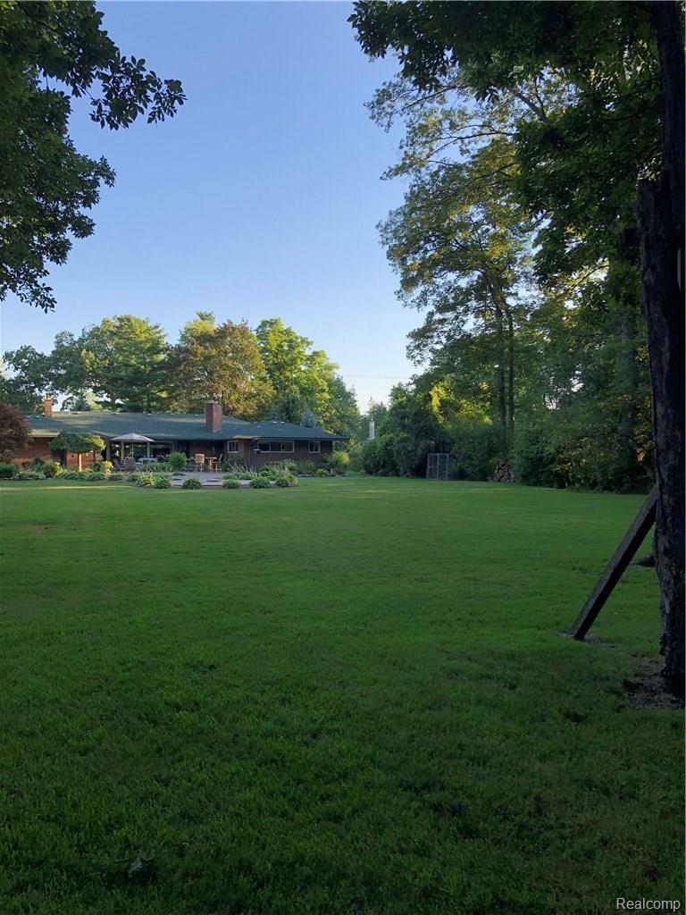 8500 Ferry Road Grosse Ile, MI 48138 - Photo 36 of 38 IMG_0386.jpg