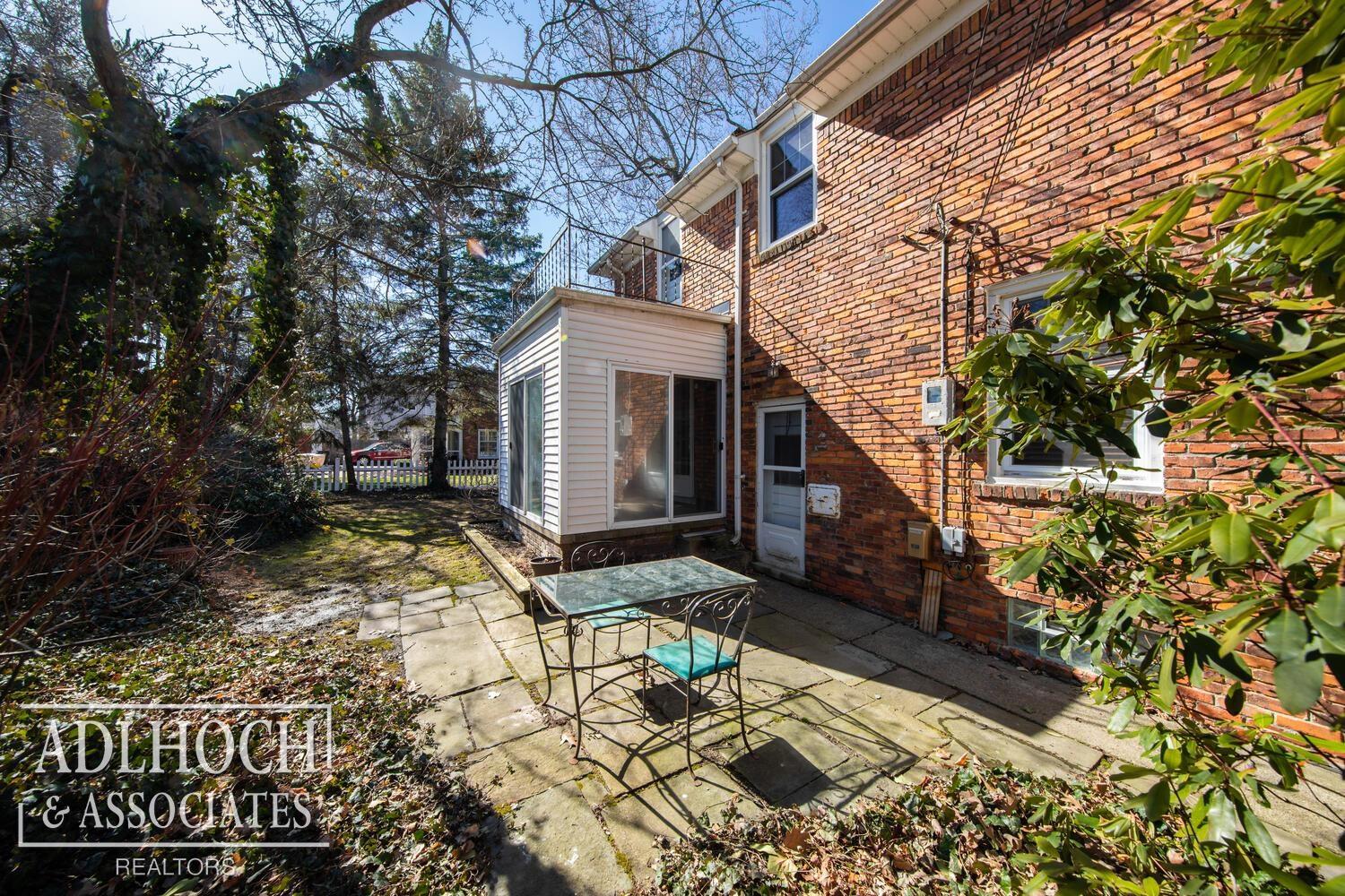 274 McMillan Road Grosse Pointe, MI 48236 - Photo 15 of 19 50104633-14.JPG