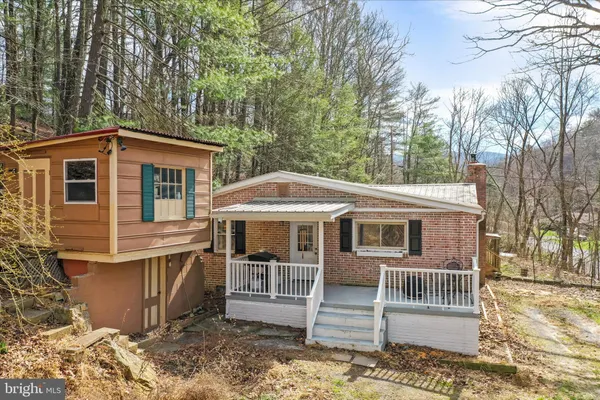 $365,000 | 3699 Waites Run Road, Wardensville, WV 26851