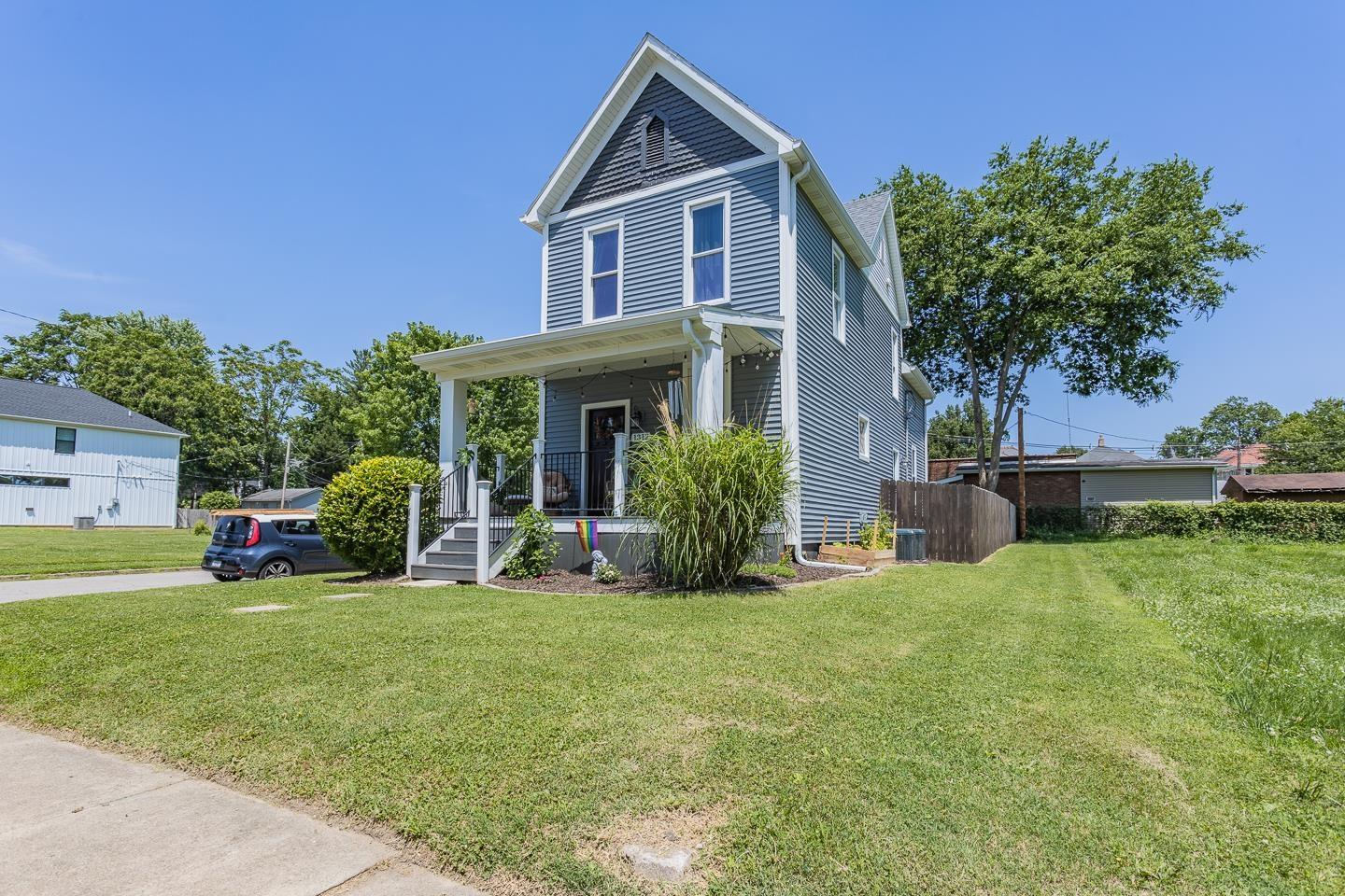 1312 Parrett Street Evansville, IN 47713 - Photo 2 of 32