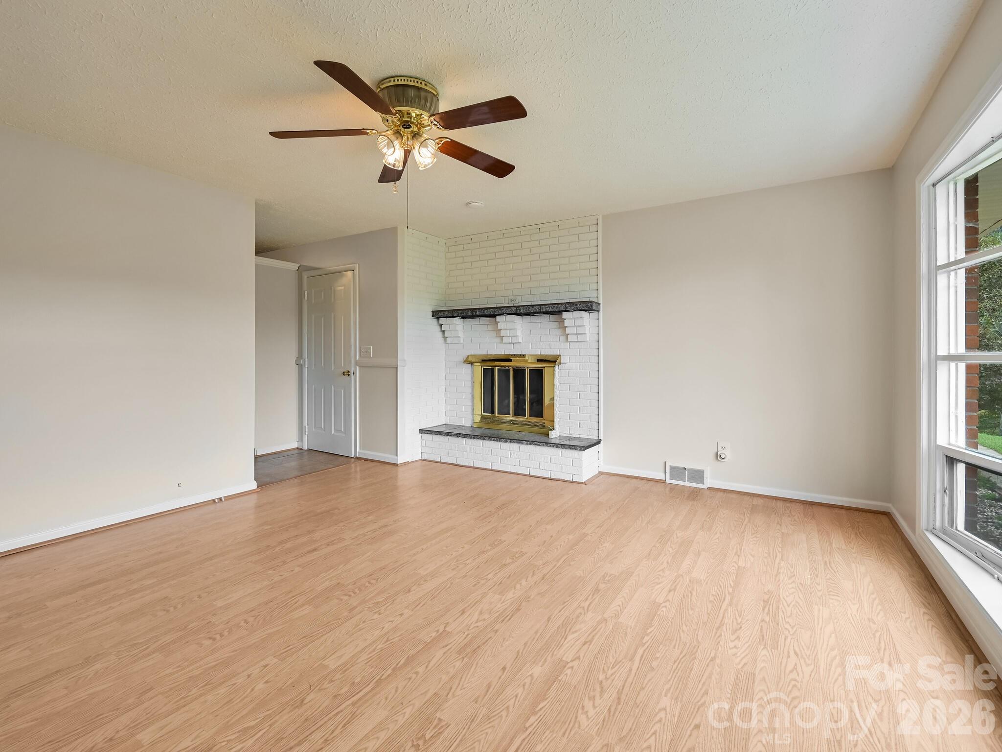 651 Case Cove Road Candler, NC 28715 - Photo 4 of 45