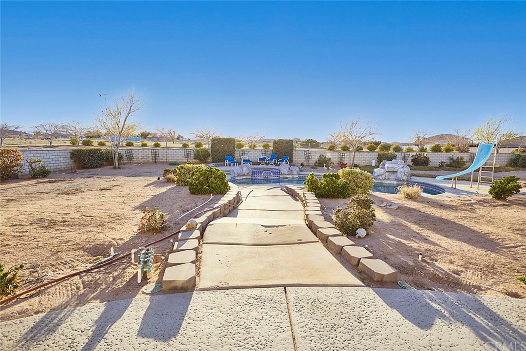 8250 Cataba Road Oak Hills, CA 92344 - Photo 51 of 53 a view of a terrace