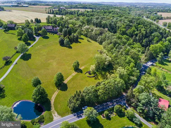 $350,000 | 3571 Meadow View Road, Manheim, PA 17545