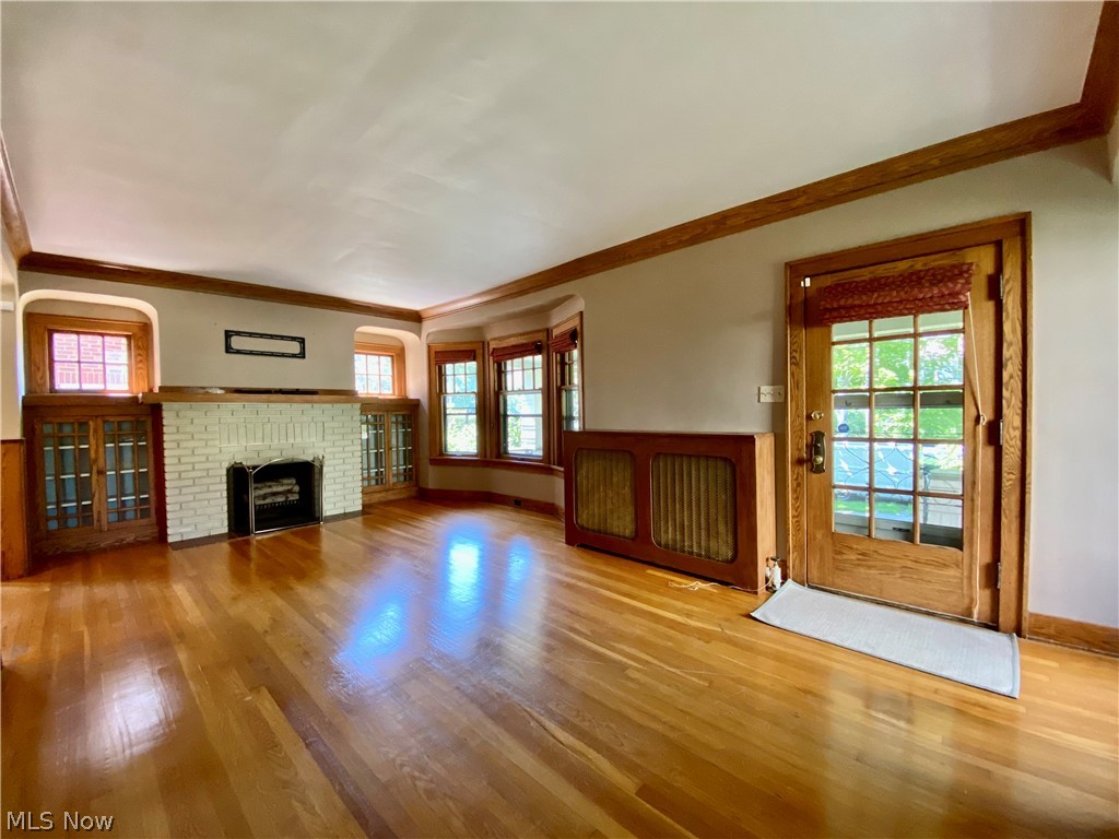 1575 Rydalmount Road Cleveland Heights, OH 44118 - Photo 3 of 30 Dramatic entryway