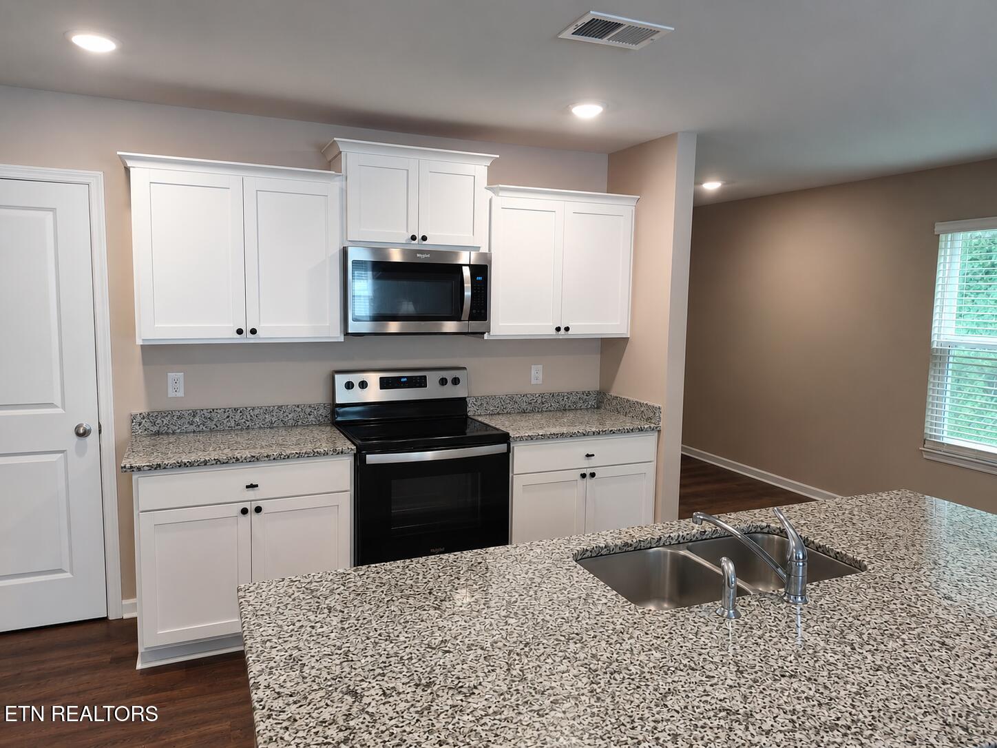 103 Belle Way Athens, TN 37303 - Photo 5 of 10 55BCAE8F-2720-456A-9FFC-7724EE0638E3