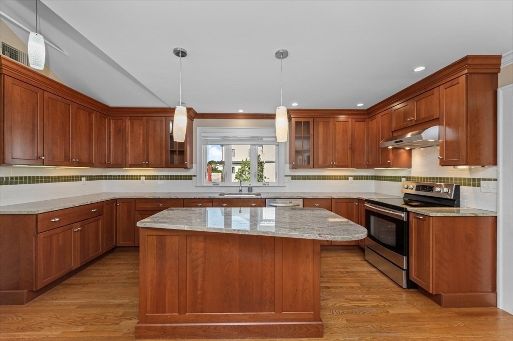 66 Payson Road Belmont, MA 02478 - Photo 7 of 26
