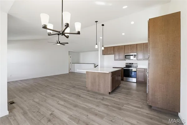 $384,900 | 511 Founders Way, Foristell, MO 63348