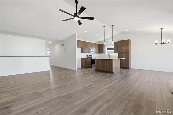 $384,900 | 511 Founders Way, Foristell, MO 63348