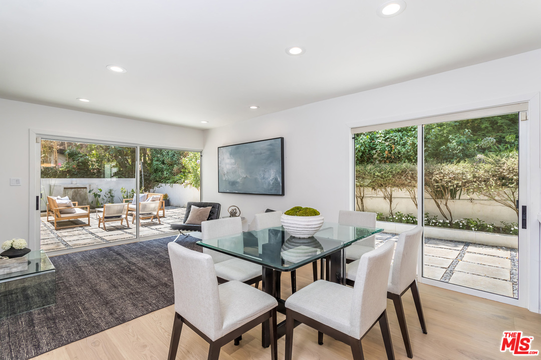 2557 Greenvalley Road Los Angeles, CA 90046 - Photo 20 of 54