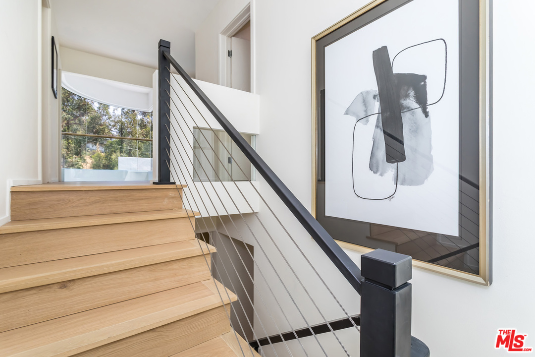 2557 Greenvalley Road Los Angeles, CA 90046 - Photo 25 of 54