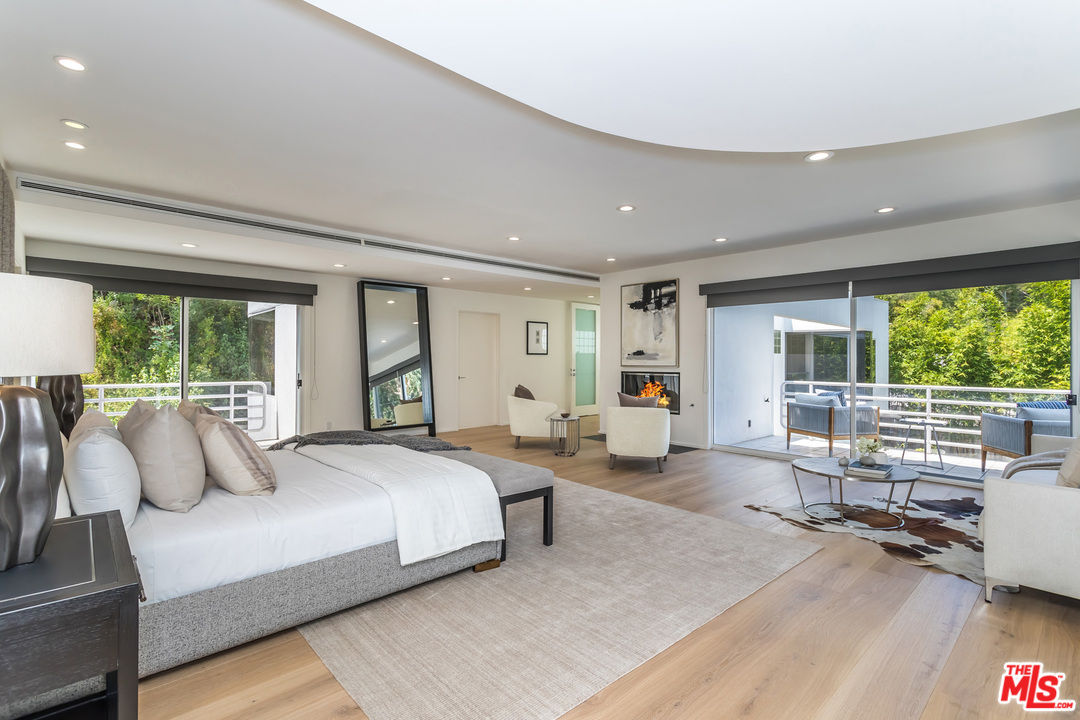 2557 Greenvalley Road Los Angeles, CA 90046 - Photo 28 of 54