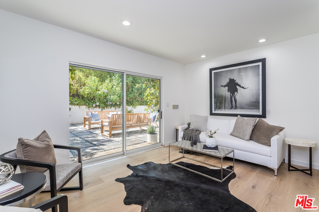 2557 Greenvalley Road Los Angeles, CA 90046 - Photo 44 of 54