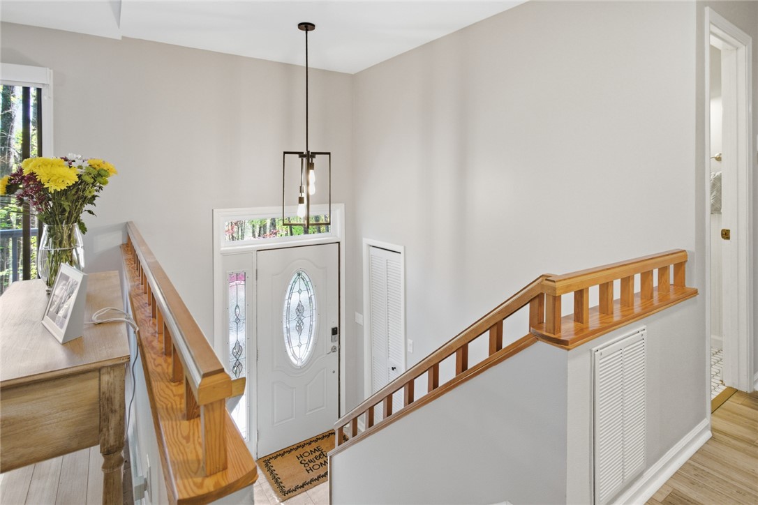 9 Tradewinds Way Salem, SC 29676 - Photo 5 of 45 This entry offers a bright welcome with classic architectural details.