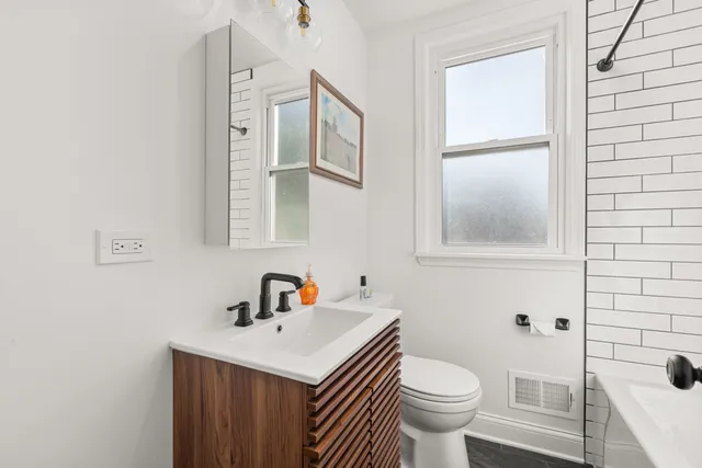 $547,300 | 8464 Gross Point Road, Skokie, IL 60077