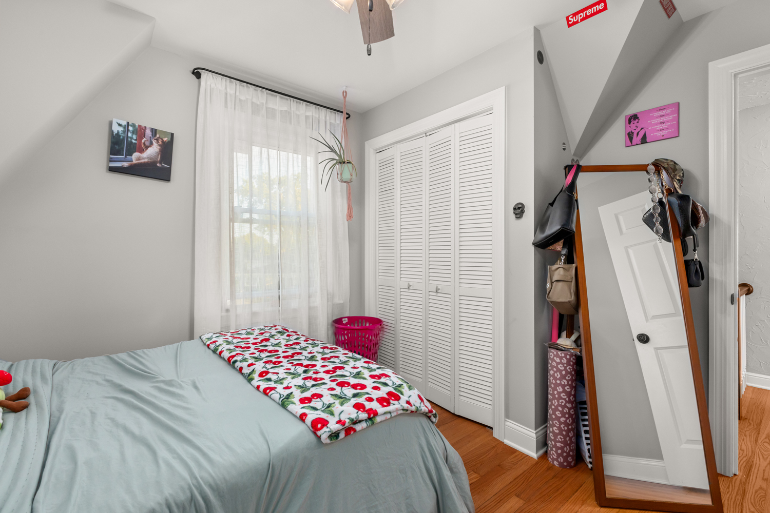 8464 Gross Point Road Skokie, IL 60077 - Photo 21 of 34