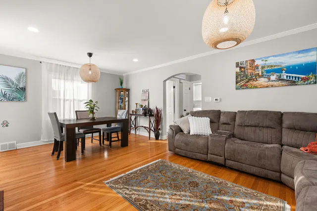 $547,300 | 8464 Gross Point Road, Skokie, IL 60077