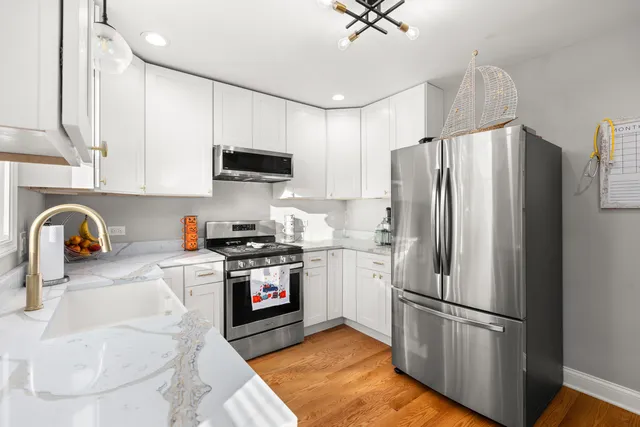 $547,300 | 8464 Gross Point Road, Skokie, IL 60077