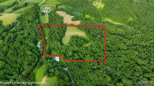 $319,000 | 575 Schleeper Hollow Road, Hardin, IL 62047